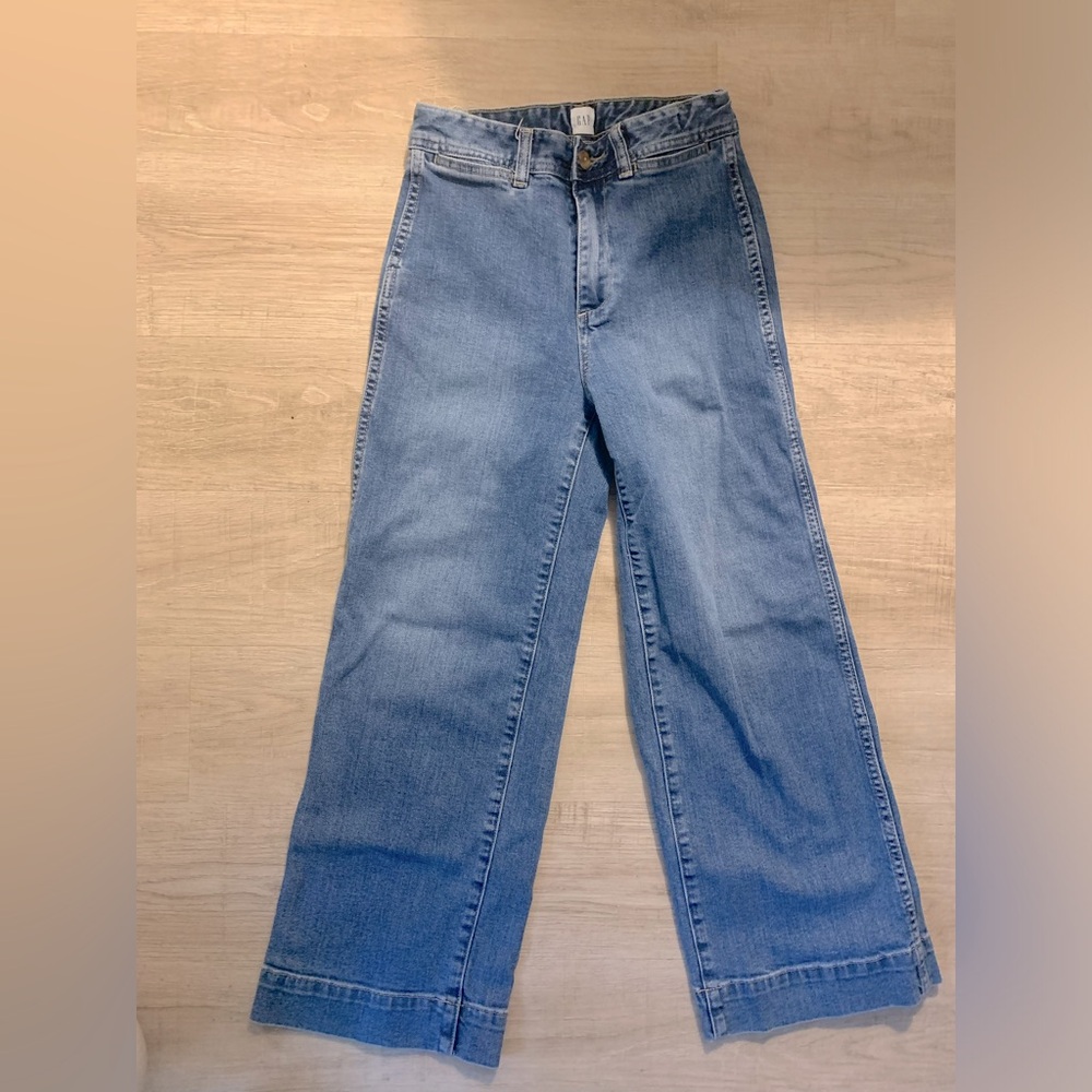 GAP High Rise Wide Leg Crop Jeans
